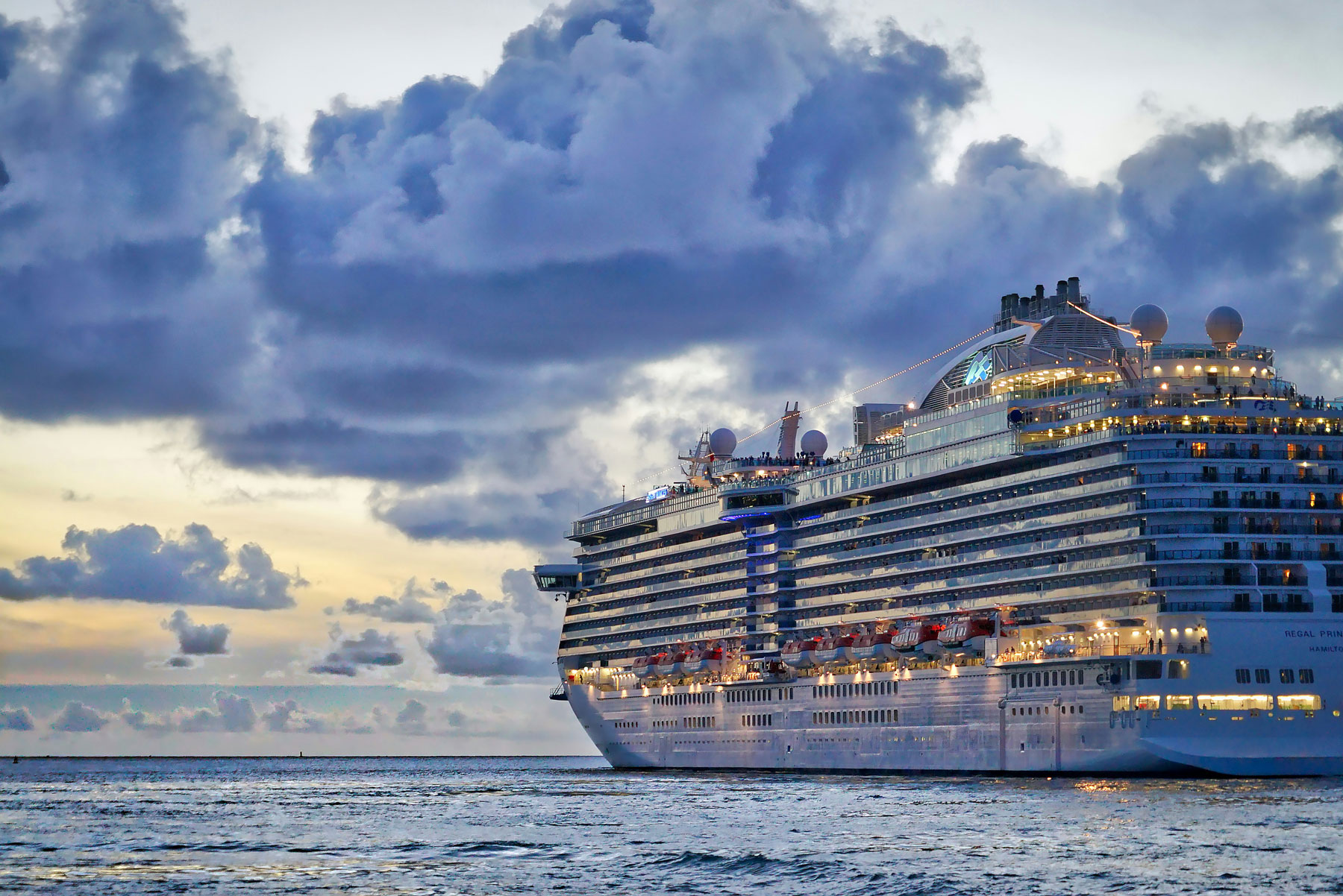 4 Ways to Save on a Cruise