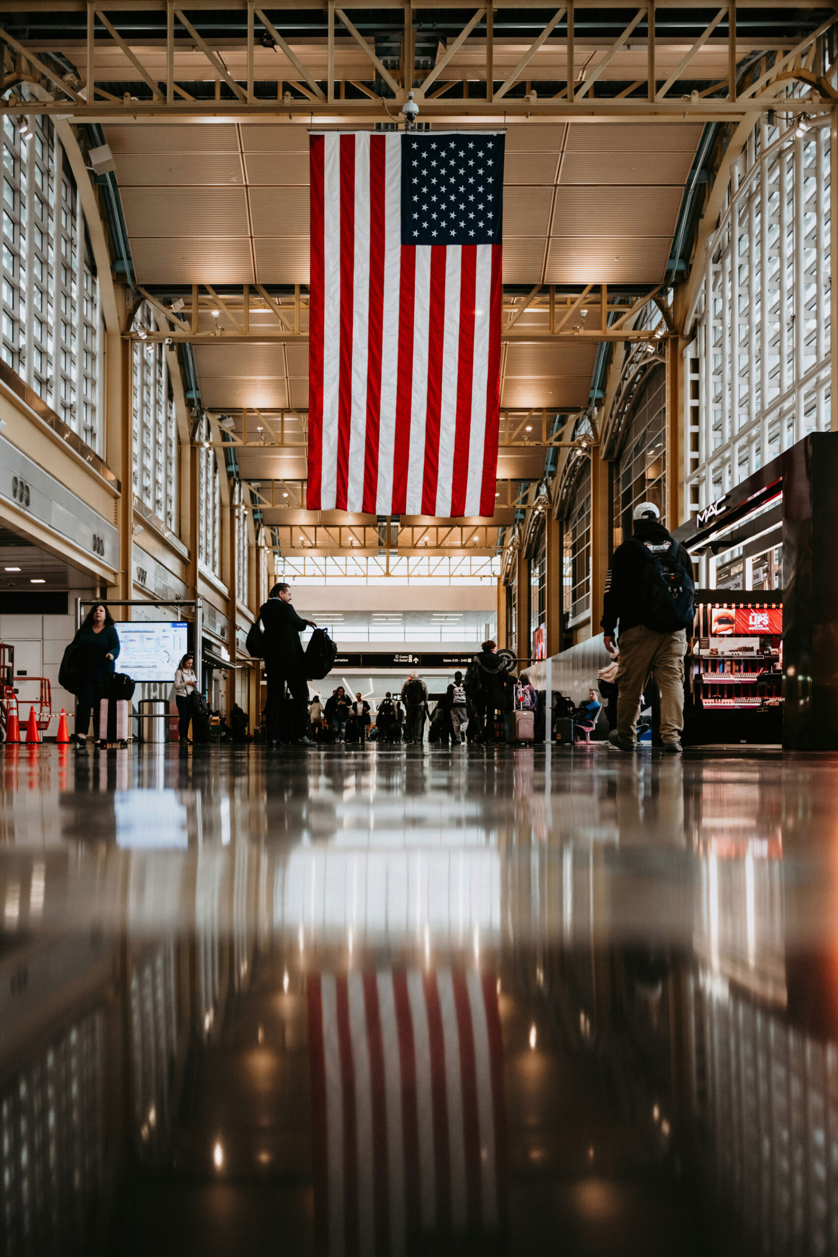 10 Fun Facts about US Airports
