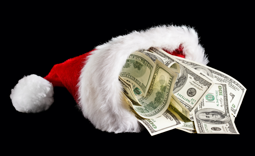 How Much Do Americans Spend on Holiday Travel?