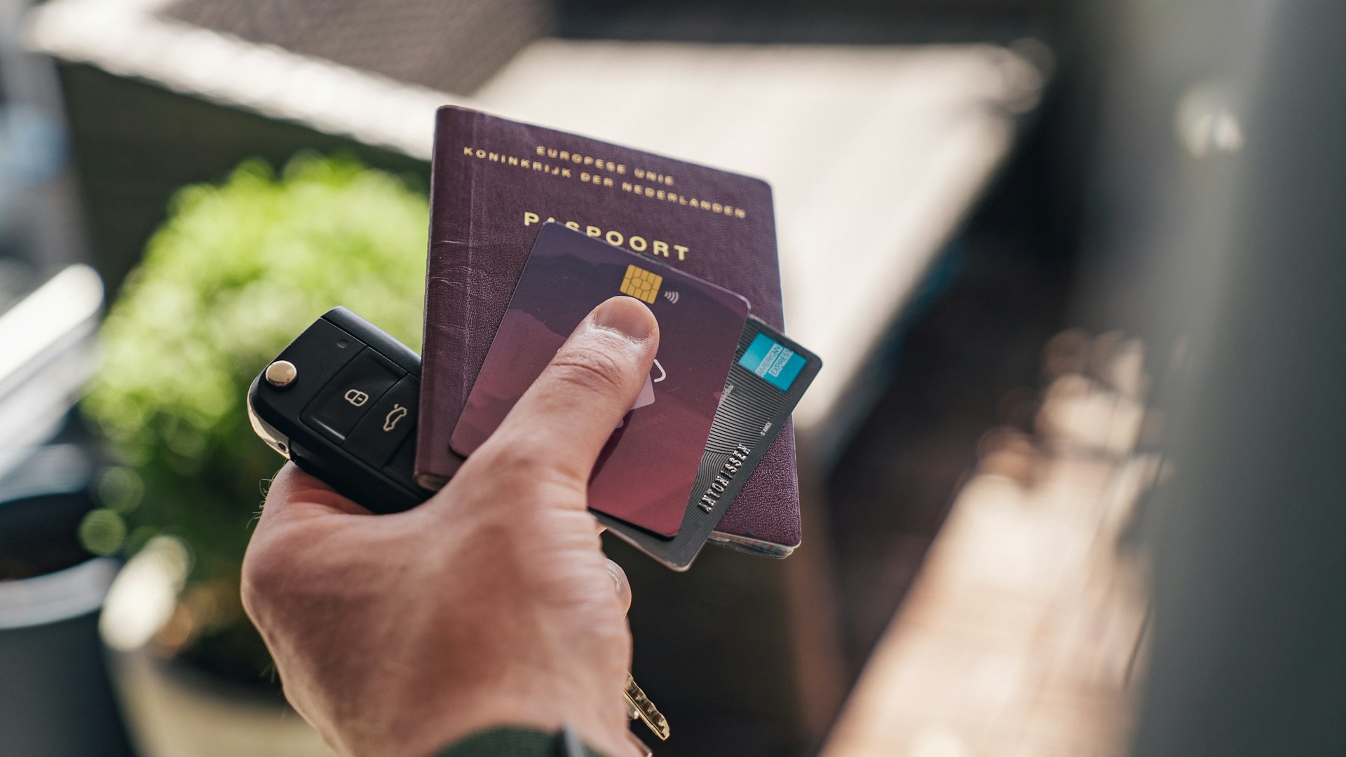 What is the Best Travel Credit Card? and Which is the Best Hotel Credit Card?